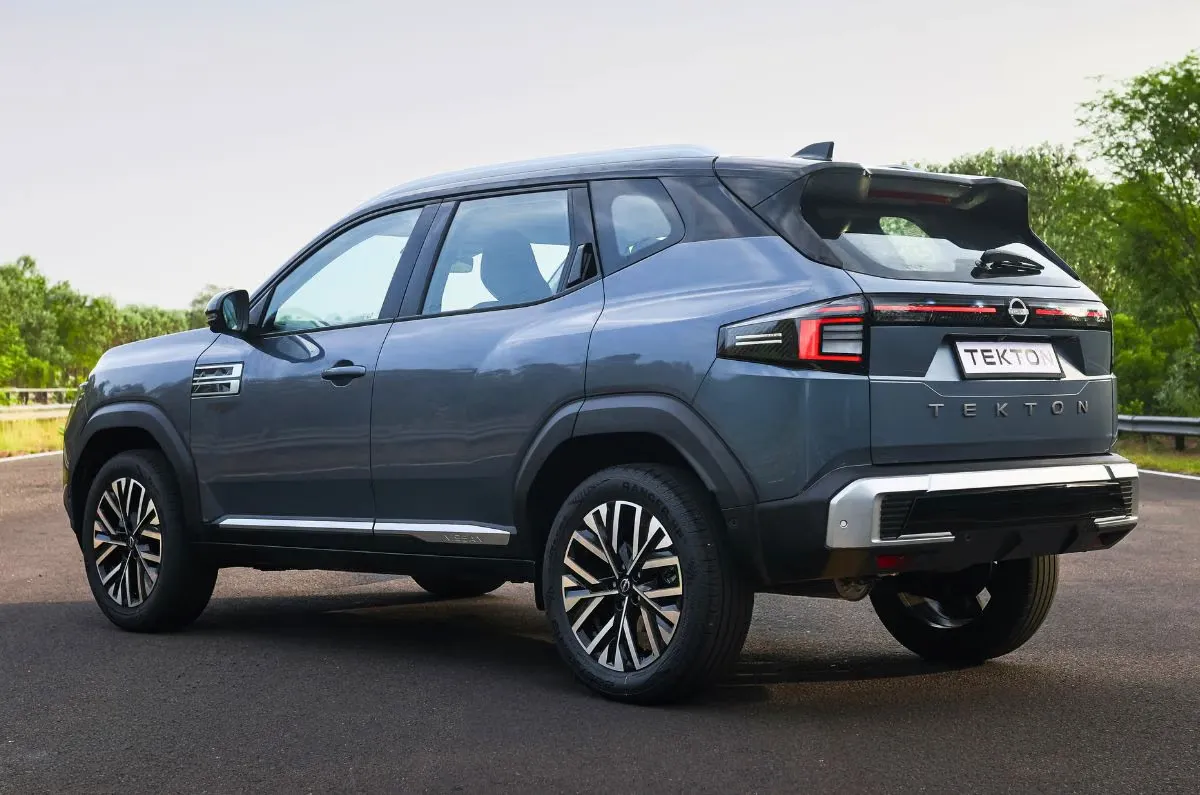 Nissan Tekton