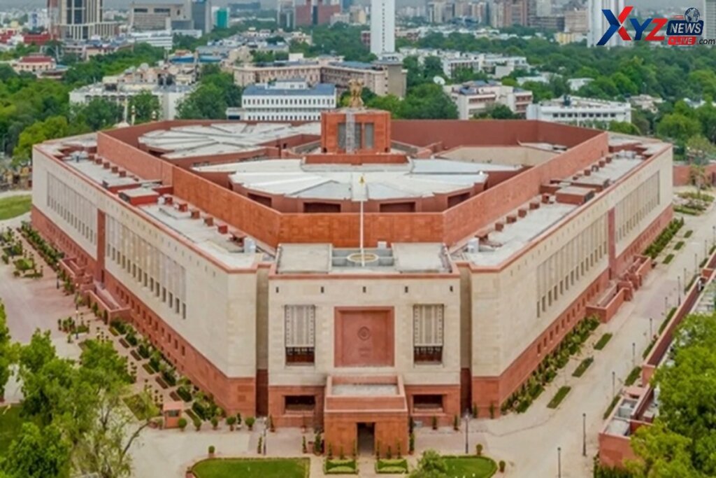Parliament Monsoon Session: पेलेट गन मुद्दे पर विपक्ष के हंगामे के बीच लोकसभा और राज्यसभा दोपहर 2 बजे तक स्थगित