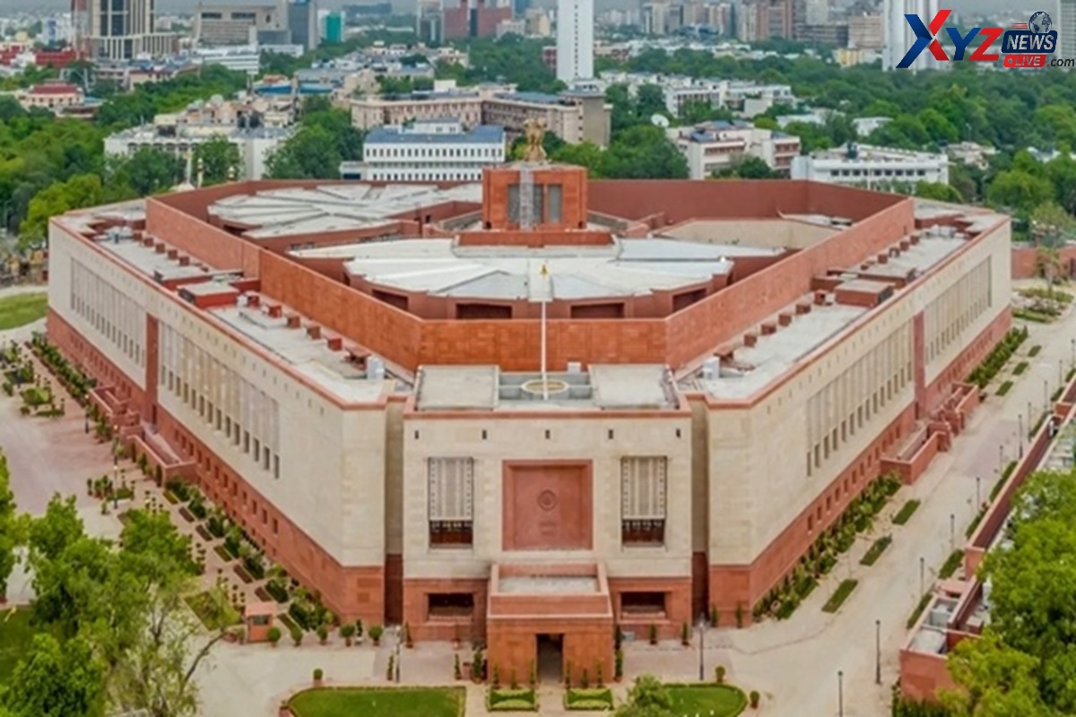Parliament Monsoon Session: पेलेट गन मुद्दे पर विपक्ष के हंगामे के बीच लोकसभा और राज्यसभा दोपहर 2 बजे तक स्थगित